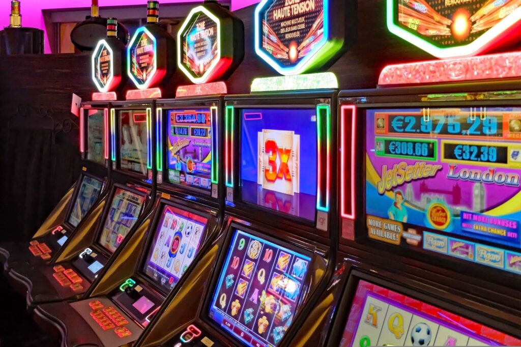 Slot Themes That Keep Players Spinning